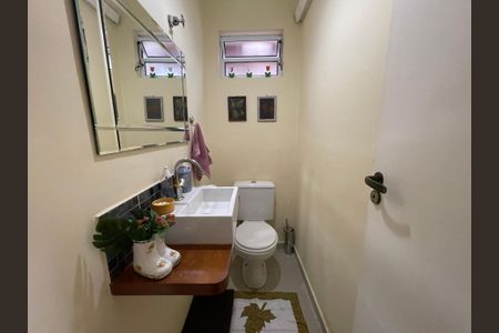 Casa à venda com 120m², 3 quartos e 2 vagasBanheiro 2