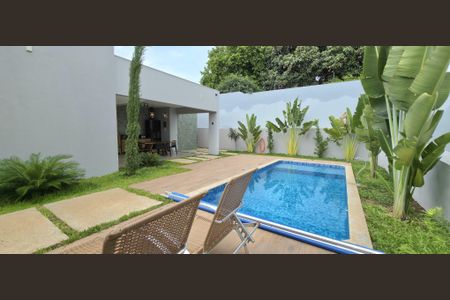 Casa à venda com 187m², 3 quartos e 3 vagasPiscina 