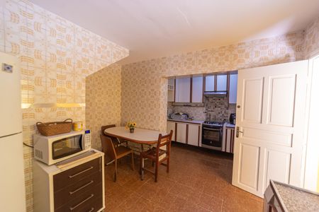 Casa à venda com 114m², 4 quartos e 1 vagaCozinha