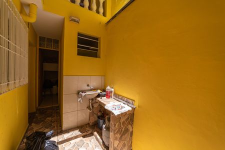 Casa à venda com 114m², 4 quartos e 1 vagaÁrea de Serviço