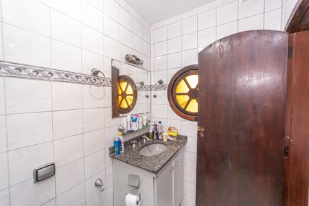 Casa à venda com 114m², 4 quartos e 1 vagaBanheiro do Quarto 1