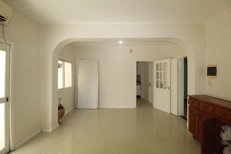 Apartamento à venda com 82m², 3 quartos e sem vagaSala