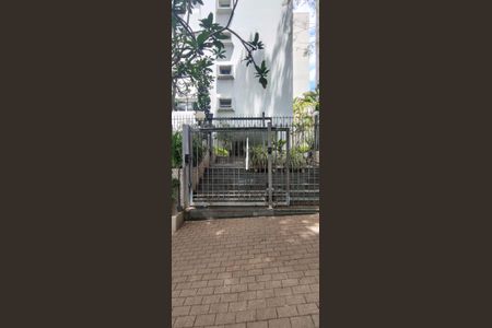 Apartamento à venda com 132m², 2 quartos e 2 vagas Apartamento à venda com 132m², 2 quartos e 2 vagasFachada