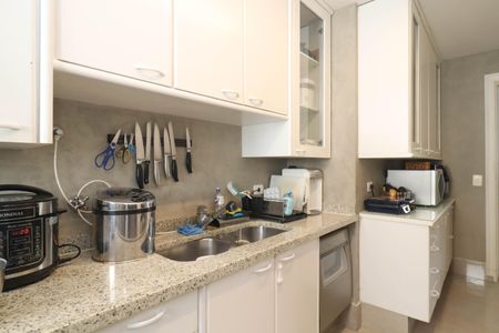 Apartamento à venda com 132m², 2 quartos e 2 vagas Apartamento à venda com 132m², 2 quartos e 2 vagasCozinha