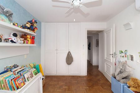 Apartamento à venda com 132m², 2 quartos e 2 vagas Apartamento à venda com 132m², 2 quartos e 2 vagasQuarto