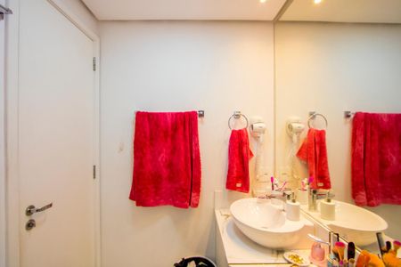 Apartamento à venda com 67m², 2 quartos e 1 vagaBanheiro do quarto 1