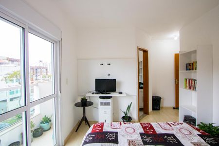Apartamento à venda com 120m², 3 quartos e 2 vagas Apartamento à venda com 120m², 3 quartos e 2 vagasQuarto 1 - Suíte