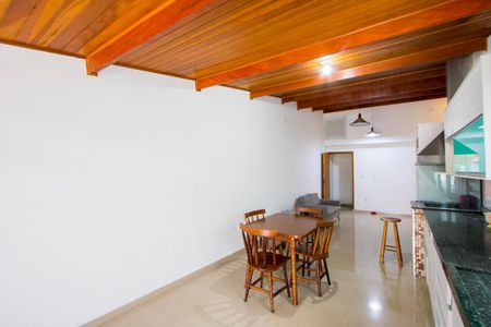 Apartamento à venda com 120m², 3 quartos e 2 vagas Apartamento à venda com 120m², 3 quartos e 2 vagasEspaço gourmet