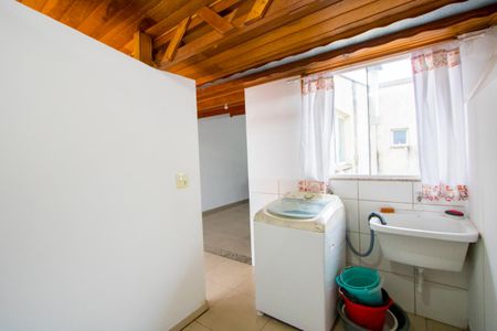 Apartamento à venda com 120m², 3 quartos e 2 vagas Apartamento à venda com 120m², 3 quartos e 2 vagasÁrea de serviço