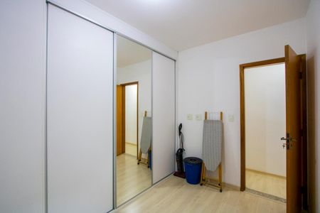 Apartamento à venda com 120m², 3 quartos e 2 vagas Apartamento à venda com 120m², 3 quartos e 2 vagasQuarto 2