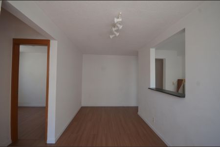 Sala de apartamento para alugar com 2 quartos, 45m² em Guadalupe, Rio de Janeiro