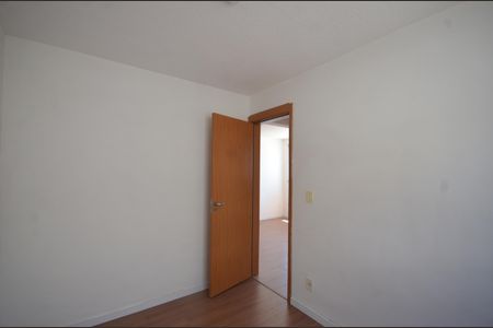 Quarto 1 de apartamento para alugar com 2 quartos, 45m² em Guadalupe, Rio de Janeiro