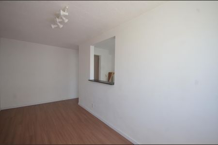 Sala de apartamento para alugar com 2 quartos, 45m² em Guadalupe, Rio de Janeiro