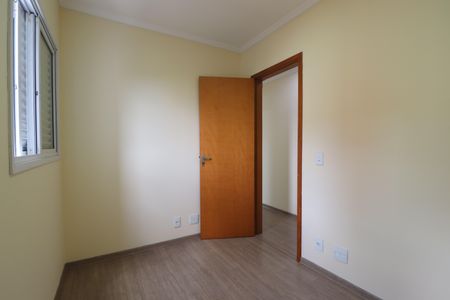 Apartamento à venda com 62m², 2 quartos e 2 vagasQuarto 2