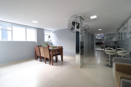 Apartamento à venda com 62m², 2 quartos e 2 vagasÁrea comum - Salão de festas