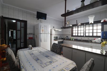 Apartamento à venda com 291m², 4 quartos e sem vagaCozinha