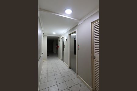 Apartamento à venda com 68m², 2 quartos e sem vagaElevadores