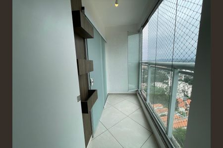 Varanda de apartamento para alugar com 3 quartos, 64m² em Jardim Marilu, Cotia