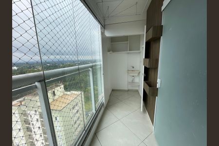 Varanda de apartamento para alugar com 3 quartos, 64m² em Jardim Marilu, Cotia