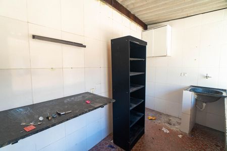 Casa à venda com 90m², 2 quartos e 1 vagaÁrea de Serviço