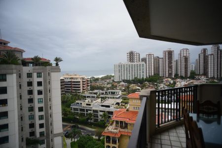 Apartamento para alugar com 190m², 3 quartos e 3 vagasVaranda