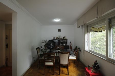 Sala de apartamento à venda com 3 quartos, 101m² em Petrópolis, Porto Alegre