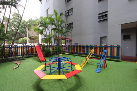 Apartamento à venda com 64m², 2 quartos e 1 vagaÁrea comum - Playground