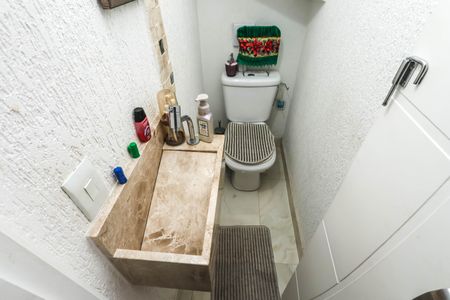 Casa à venda com 104m², 3 quartos e 1 vagaLavabo