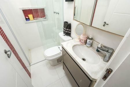 Casa à venda com 104m², 3 quartos e 1 vagaBanheiro