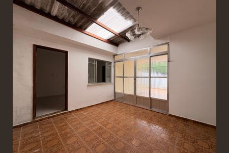 Casa à venda com 181m², 3 quartos e 3 vagas Casa à venda com 181m², 3 quartos e 3 vagasSala de Jantar