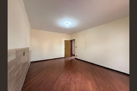 Casa à venda com 181m², 3 quartos e 3 vagas Casa à venda com 181m², 3 quartos e 3 vagasQuarto 1