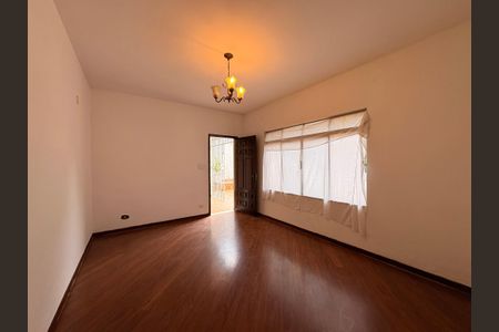 Sala de casa à venda com 3 quartos, 181m² em Vila Eldizia, Santo André