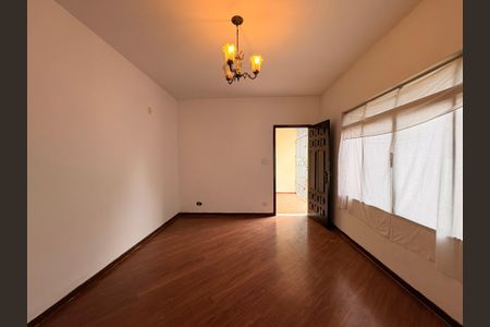 Casa à venda com 181m², 3 quartos e 3 vagas Casa à venda com 181m², 3 quartos e 3 vagasSala