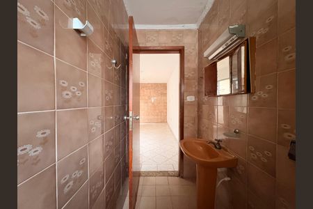 Casa à venda com 181m², 3 quartos e 3 vagas Casa à venda com 181m², 3 quartos e 3 vagasBanheiro da Suíte