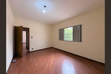 Casa à venda com 181m², 3 quartos e 3 vagas Casa à venda com 181m², 3 quartos e 3 vagasQuarto 2