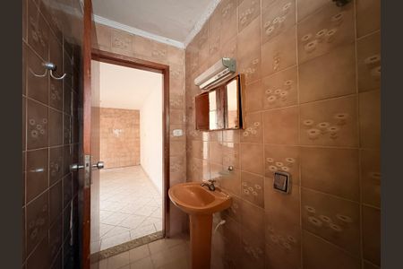 Casa à venda com 181m², 3 quartos e 3 vagas Casa à venda com 181m², 3 quartos e 3 vagasBanheiro da Suíte