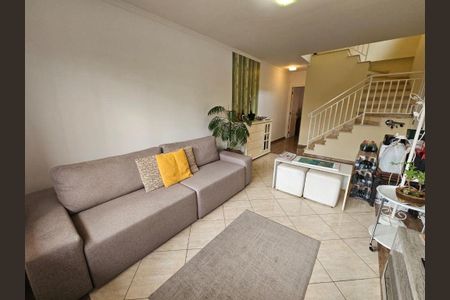 Casa à venda com 3 quartos, 245m² em Jardim Monte Kemel, São Paulo