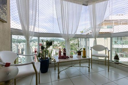 Apartamento à venda com 4 quartos, 226m² em Icaraí, Niterói