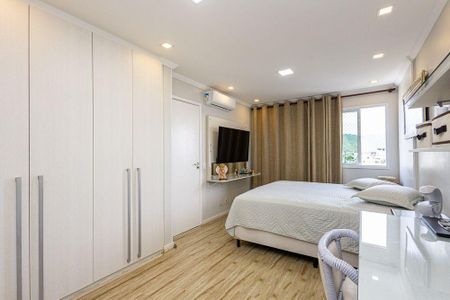 Apartamento à venda com 4 quartos, 226m² em Icaraí, Niterói