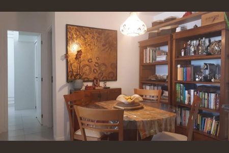 Apartamento à venda com 2 quartos, 76m² em Itaipu, Niterói