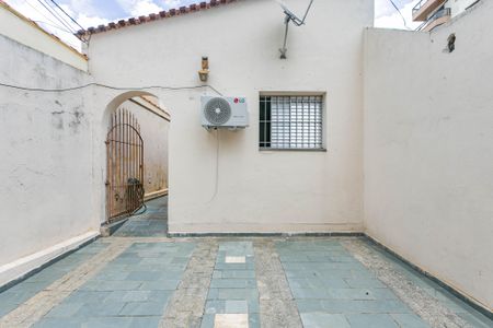 Casa à venda com 200m², 4 quartos e 2 vagasGaragem