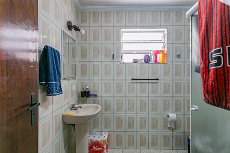 Casa à venda com 200m², 4 quartos e 2 vagasBanheiro