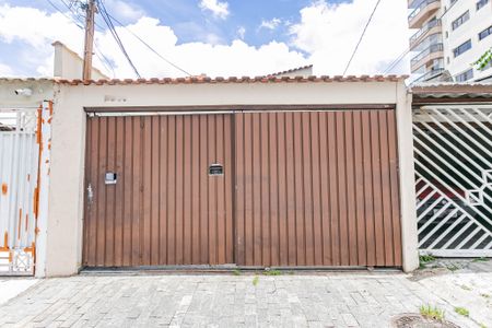 Casa à venda com 200m², 4 quartos e 2 vagasFachada