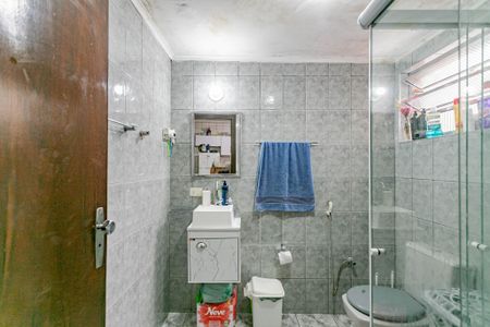 Casa à venda com 200m², 4 quartos e 2 vagasBanheiro