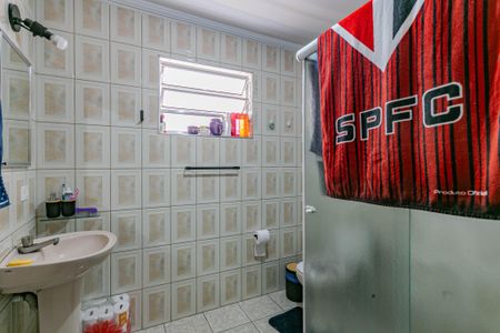 Casa à venda com 200m², 4 quartos e 2 vagasBanheiro