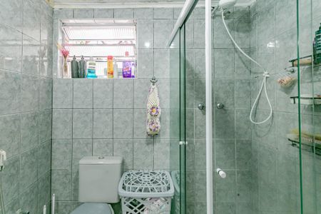 Casa à venda com 200m², 4 quartos e 2 vagasBanheiro