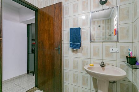 Casa à venda com 200m², 4 quartos e 2 vagasBanheiro