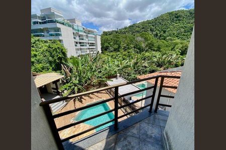 Casa à venda com 4 quartos, 365m² em Camboinhas, Niterói