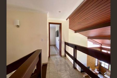 Casa à venda com 4 quartos, 365m² em Camboinhas, Niterói
