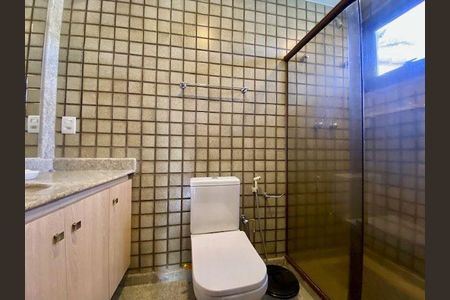 Casa à venda com 4 quartos, 365m² em Camboinhas, Niterói